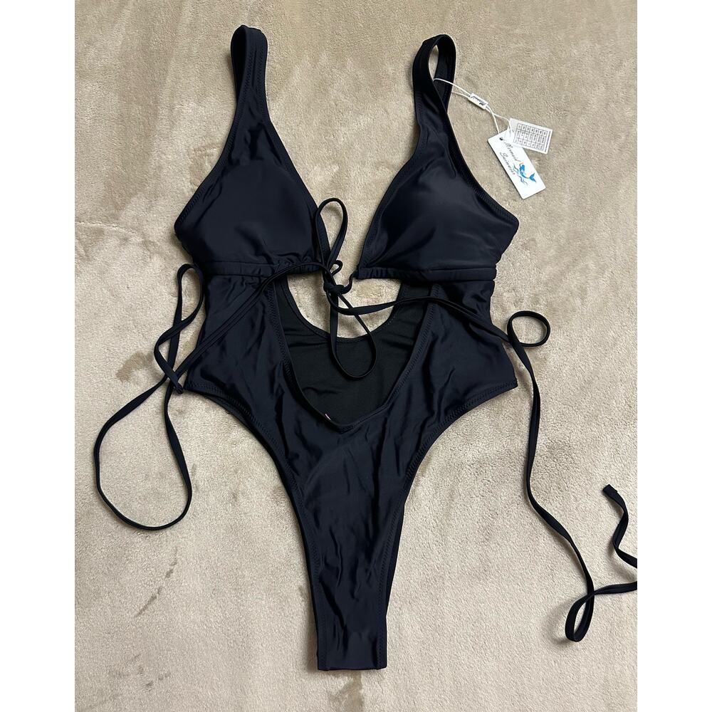 Mermaid Swimwear Women’s One Piece Swimsuit Black Size Small NWT